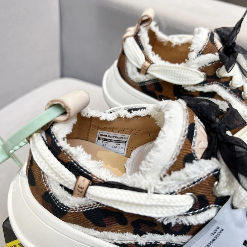 Reliable Othxr Sneakers 210123
