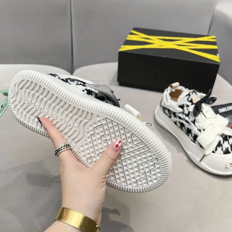 Comfortable Othxr Sneakers 210113