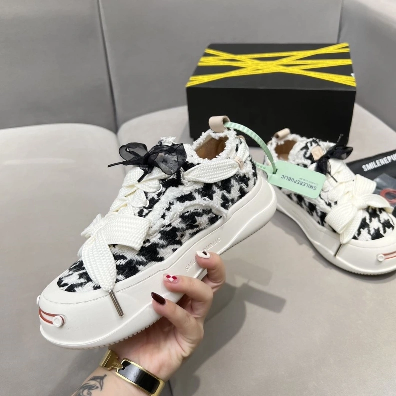 Comfortable Othxr Sneakers 210113