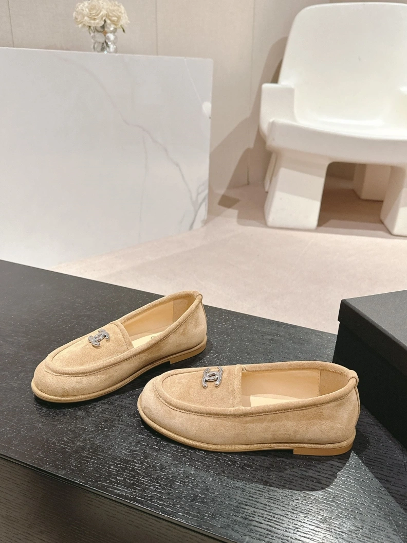 Fashionable Chxnxl Leather Shoes 118432