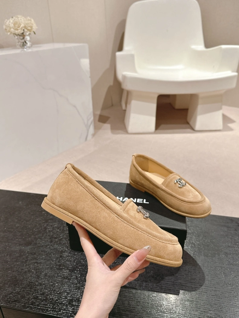 Fashionable Chxnxl Leather Shoes 118432