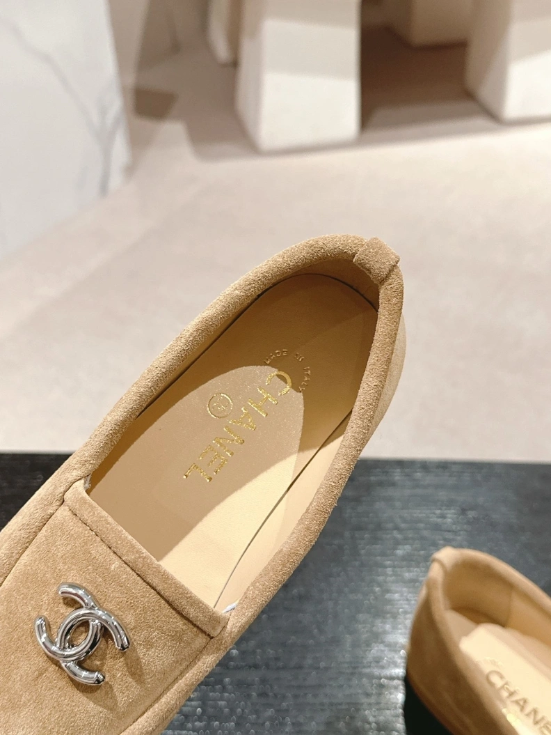 Fashionable Chxnxl Leather Shoes 118432