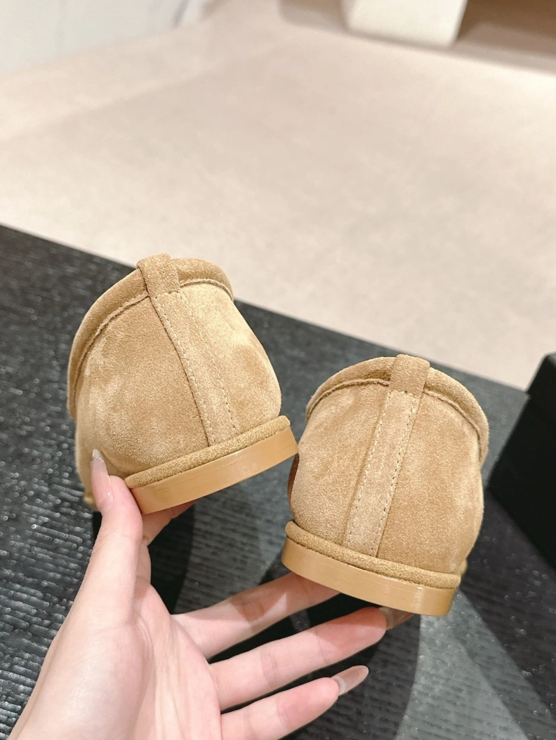 Fashionable Chxnxl Leather Shoes 118432
