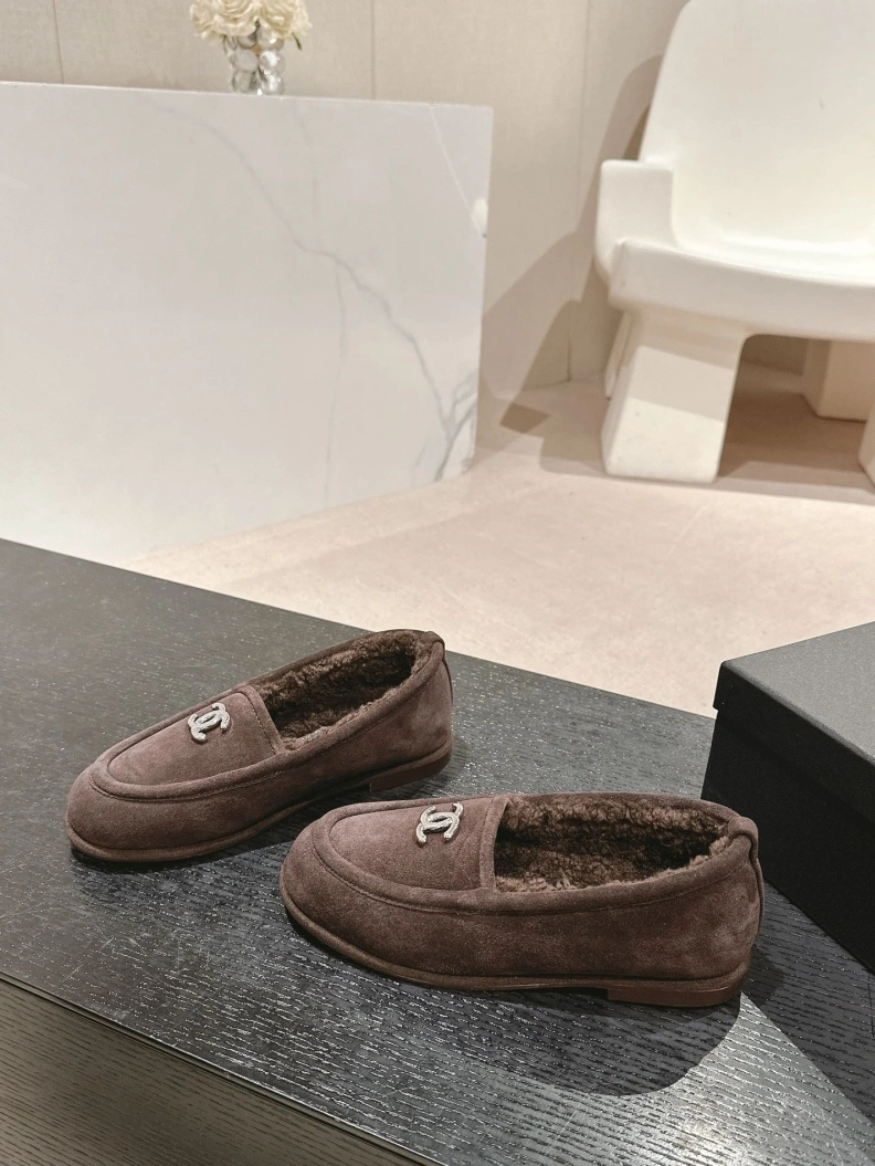 Timeless Chxnxl Leather Shoes 118425