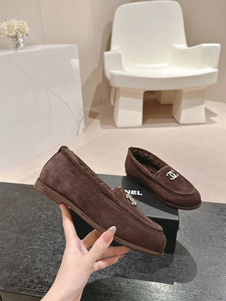 Timeless Chxnxl Leather Shoes 118425