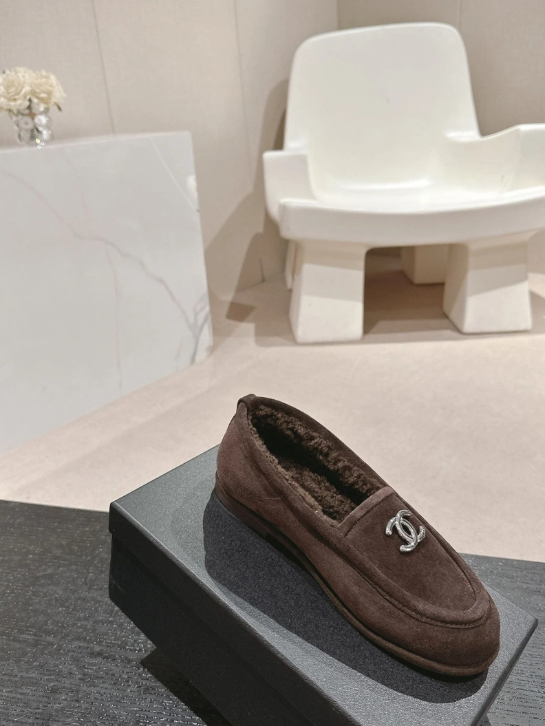 Timeless Chxnxl Leather Shoes 118425