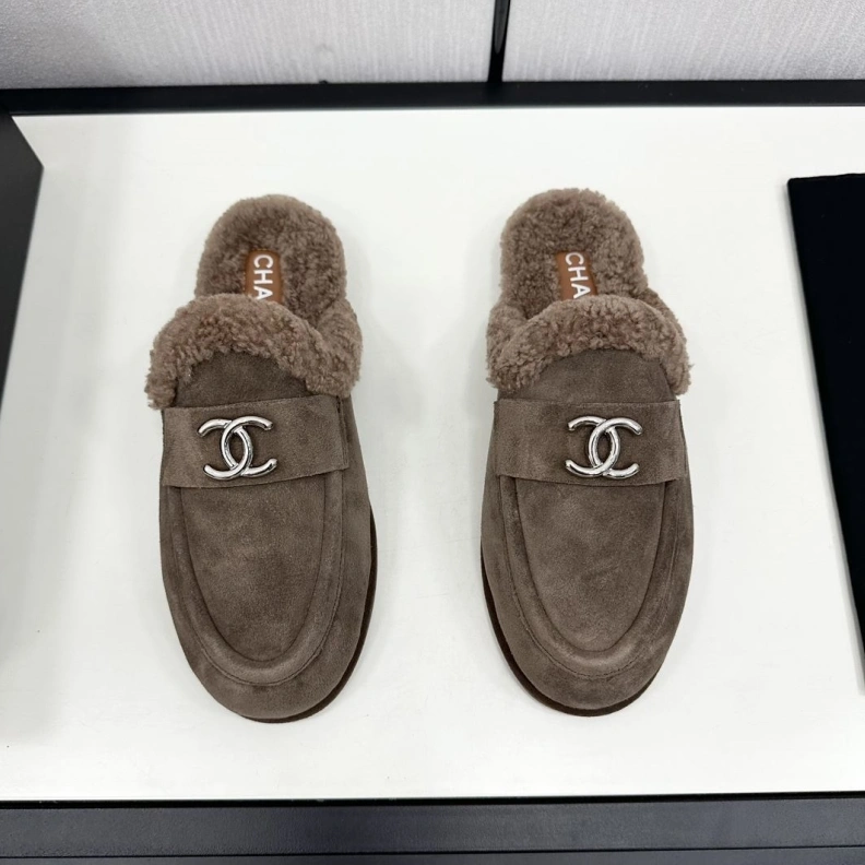 Chxnxl Slippers EyeCatching 118230