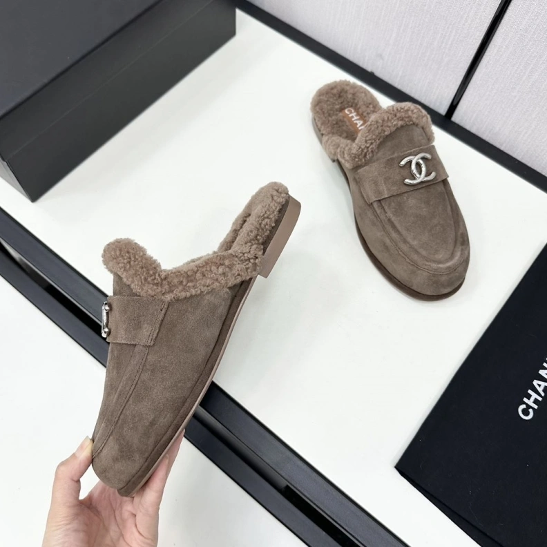 Chxnxl Slippers EyeCatching 118230