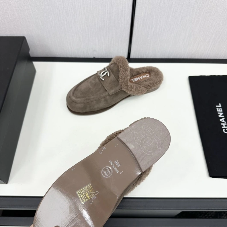 Chxnxl Slippers EyeCatching 118230