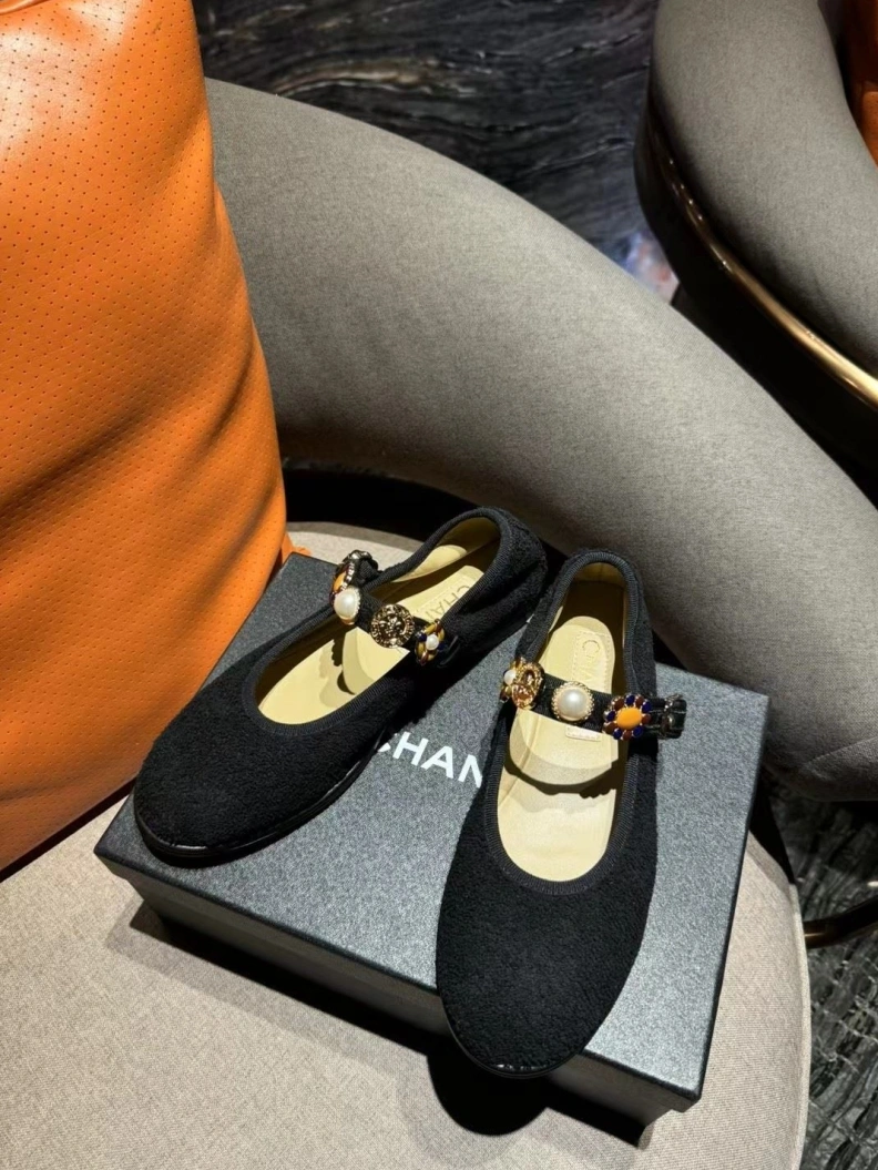 Trendsetting Chxnxl Flat Shoes 118513