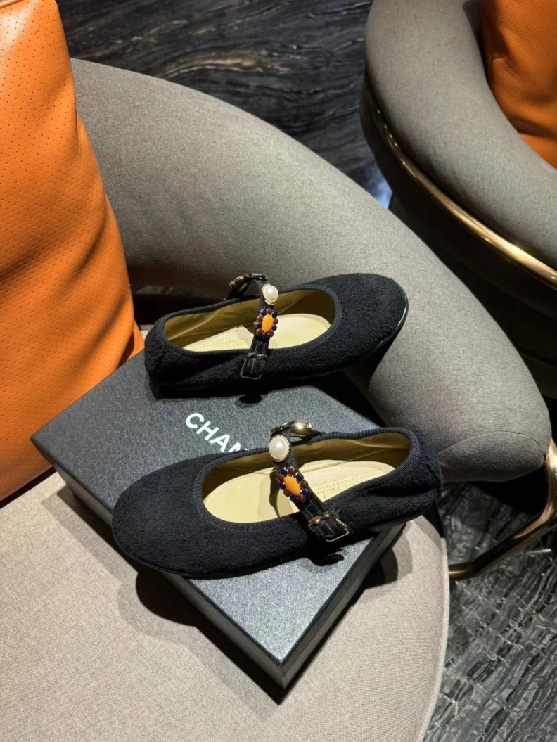 Trendsetting Chxnxl Flat Shoes 118513
