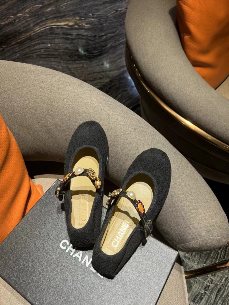 Trendsetting Chxnxl Flat Shoes 118513