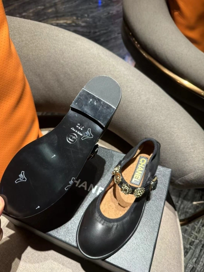 Efficient Chxnxl Flat Shoes 118510