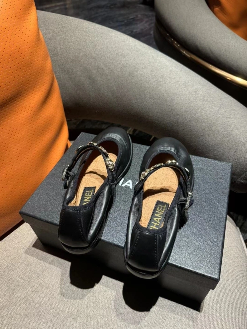 Efficient Chxnxl Flat Shoes 118510