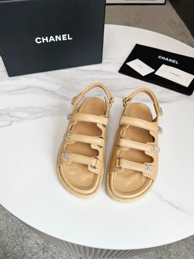 Fashionable Chxnxl Sandals 118408