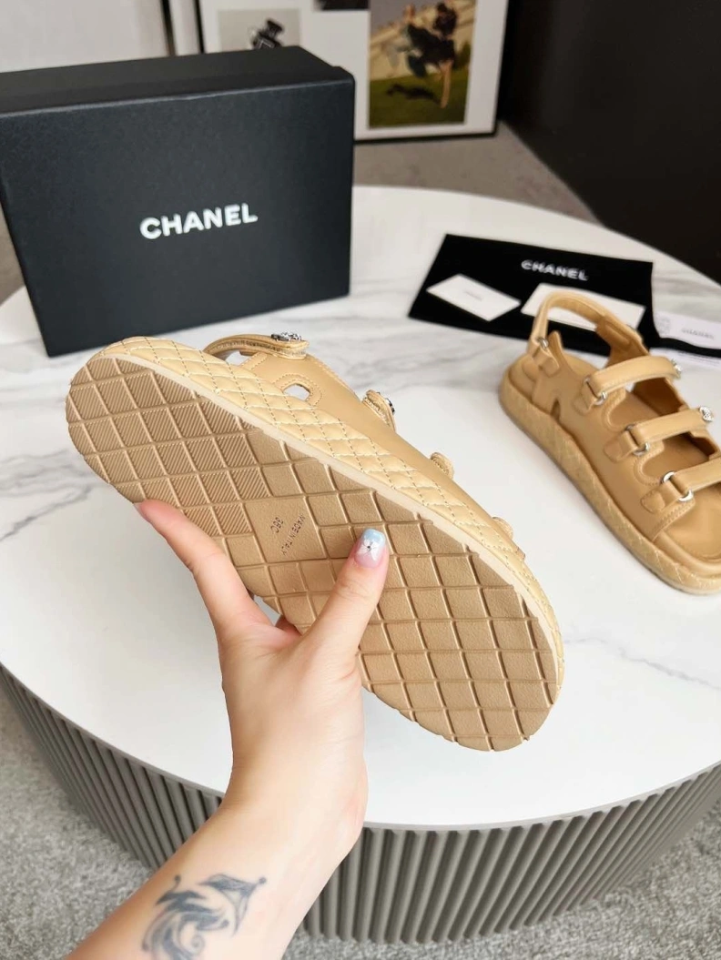 Fashionable Chxnxl Sandals 118408
