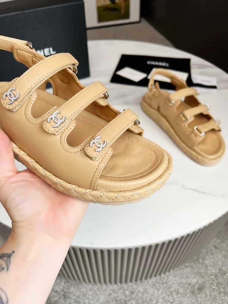 Fashionable Chxnxl Sandals 118408