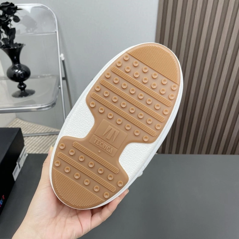 Lightweight Chxnxl Boots 118666