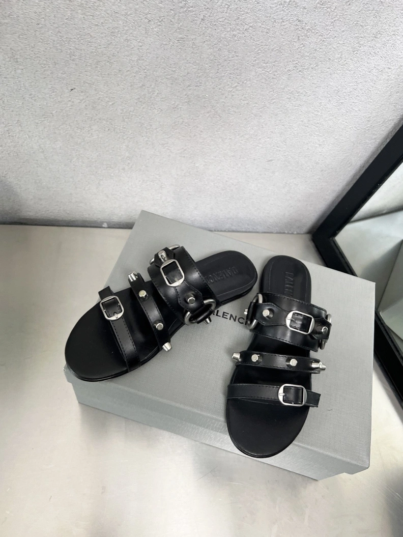 SmartChoice Bxlxnciaga Sandals 109264