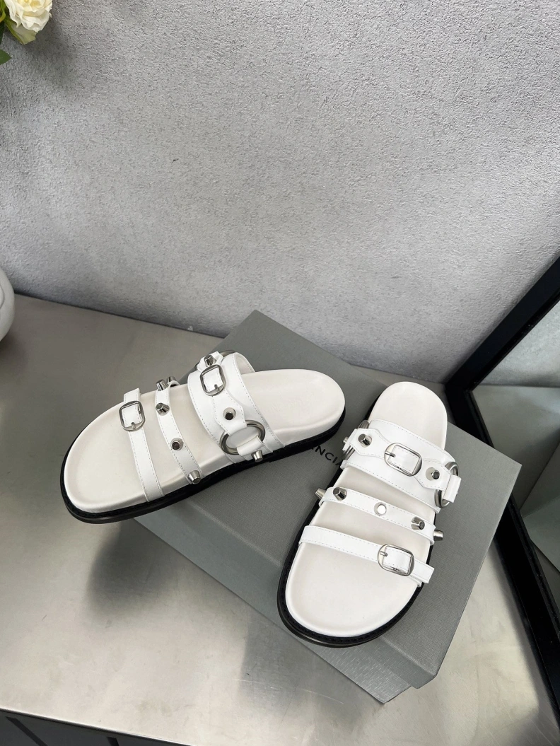 ModernLook Bxlxnciaga Sandals 109262