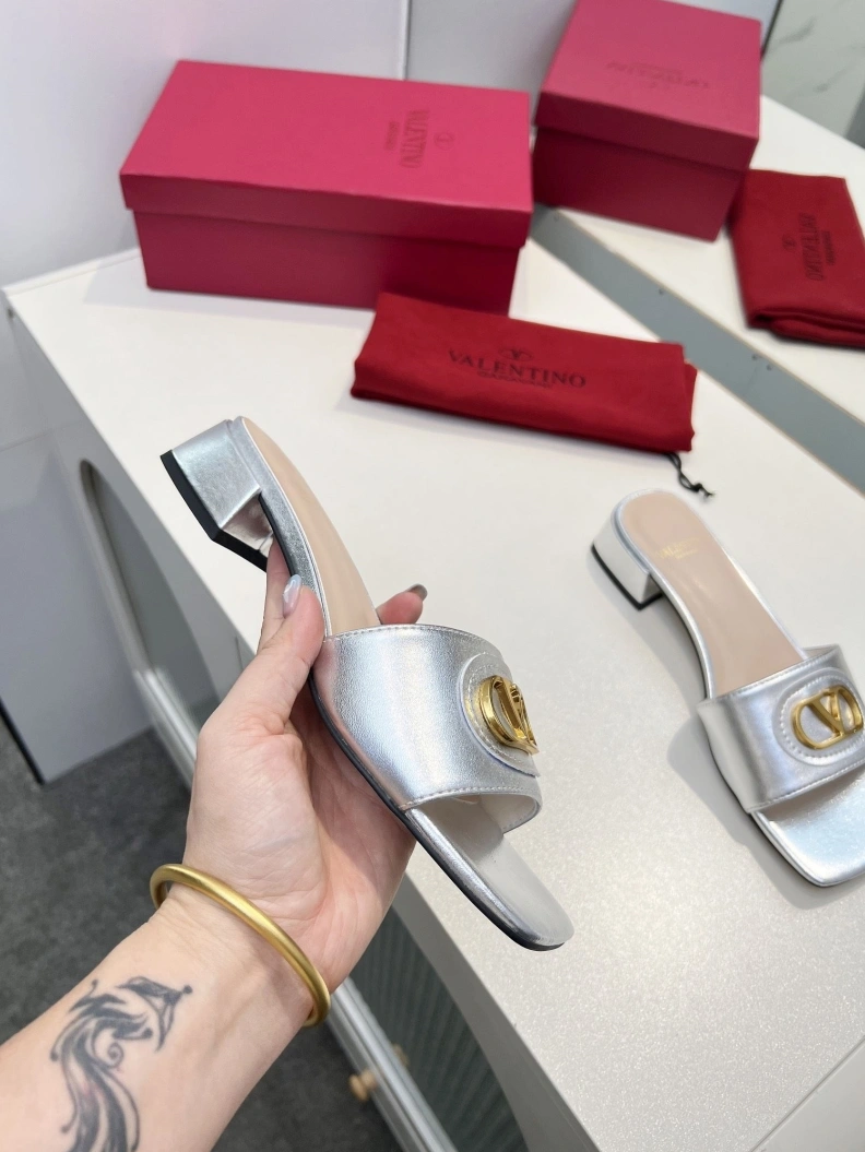 Trendsetting Vxlxntino Sandals 228849