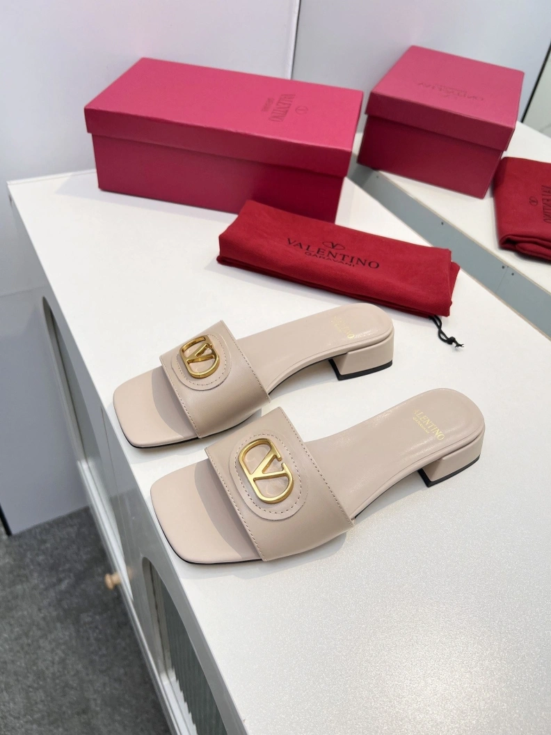 Durable Vxlxntino Sandals 228840