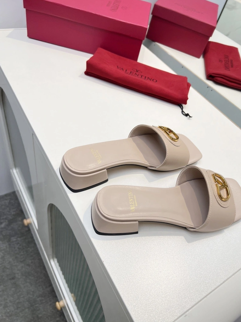 Durable Vxlxntino Sandals 228840