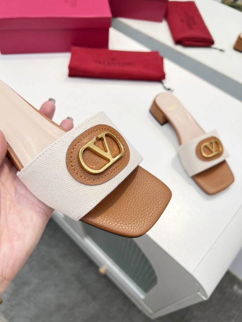 HighQuality Vxlxntino Sandals 228845