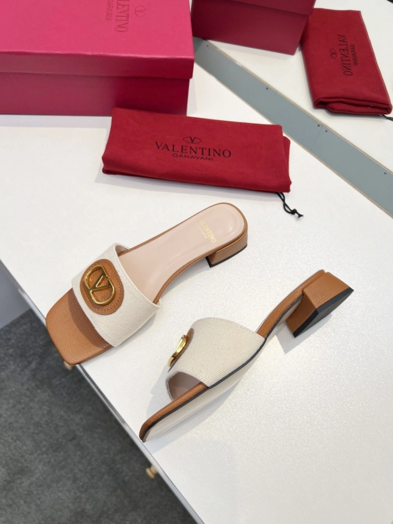HighQuality Vxlxntino Sandals 228845
