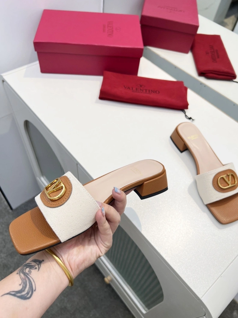 HighQuality Vxlxntino Sandals 228845