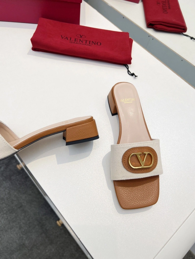 HighQuality Vxlxntino Sandals 228845