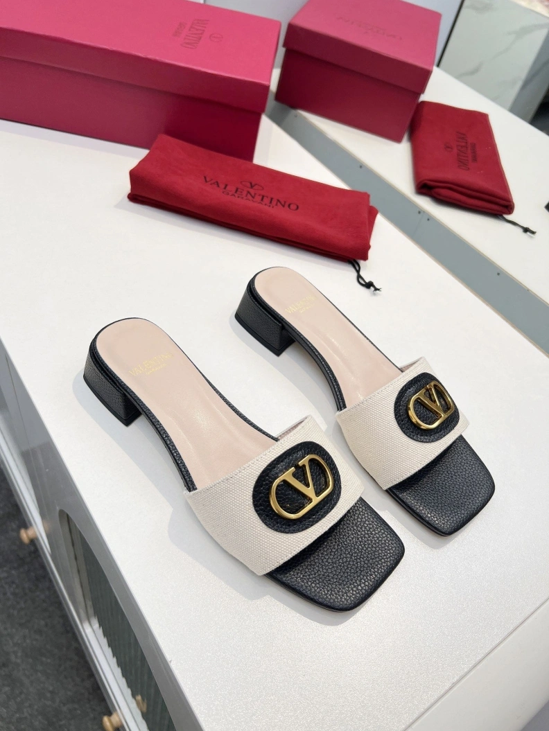 Comfortable Vxlxntino Sandals 228839