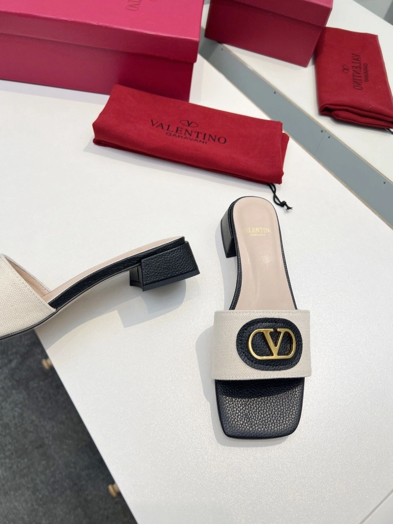 Comfortable Vxlxntino Sandals 228839