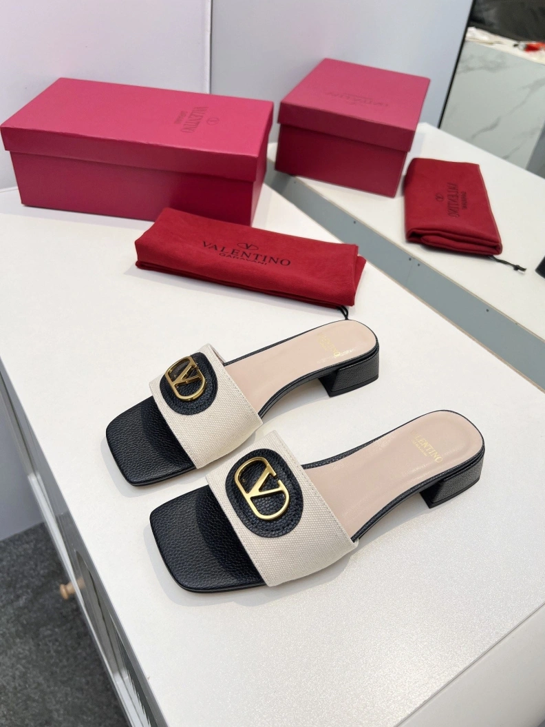 Comfortable Vxlxntino Sandals 228839