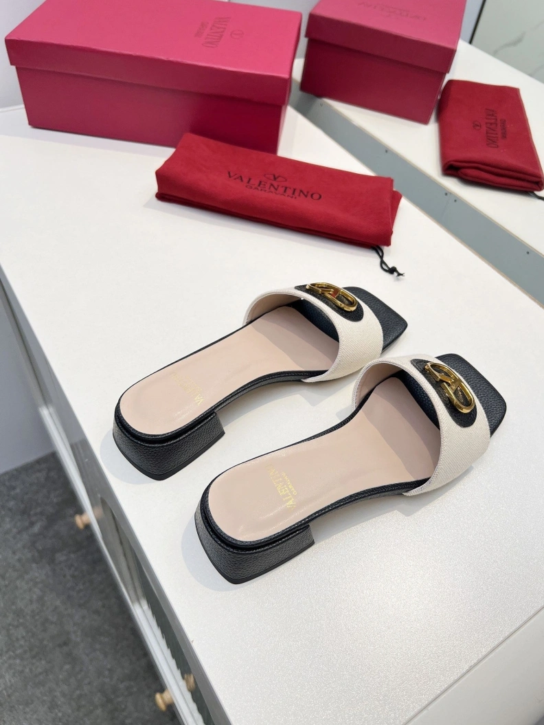 Comfortable Vxlxntino Sandals 228839