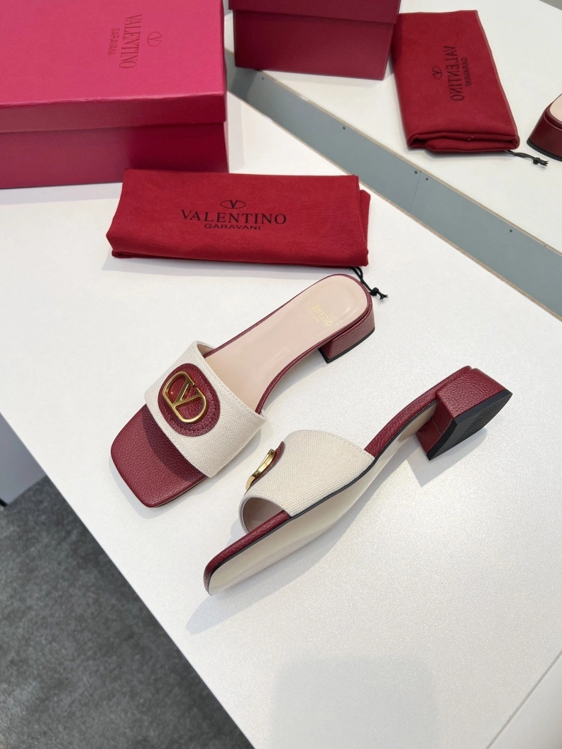 Comfortable Vxlxntino Sandals 228837