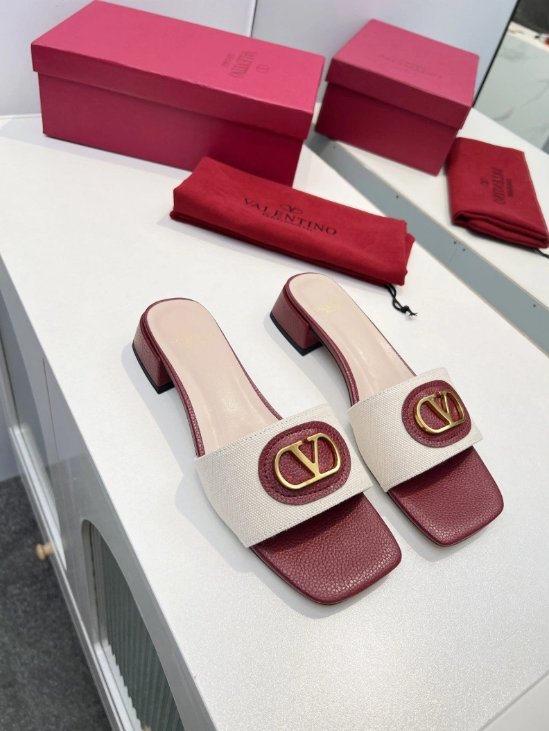 Comfortable Vxlxntino Sandals 228837