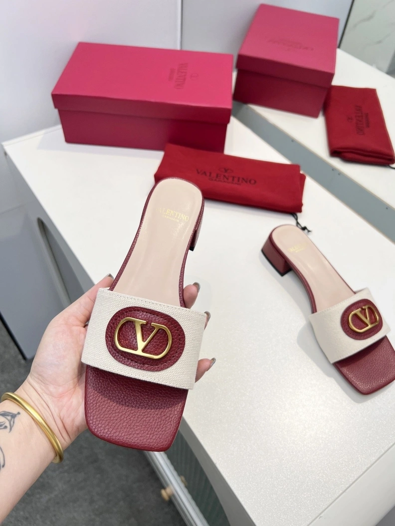 Comfortable Vxlxntino Sandals 228837
