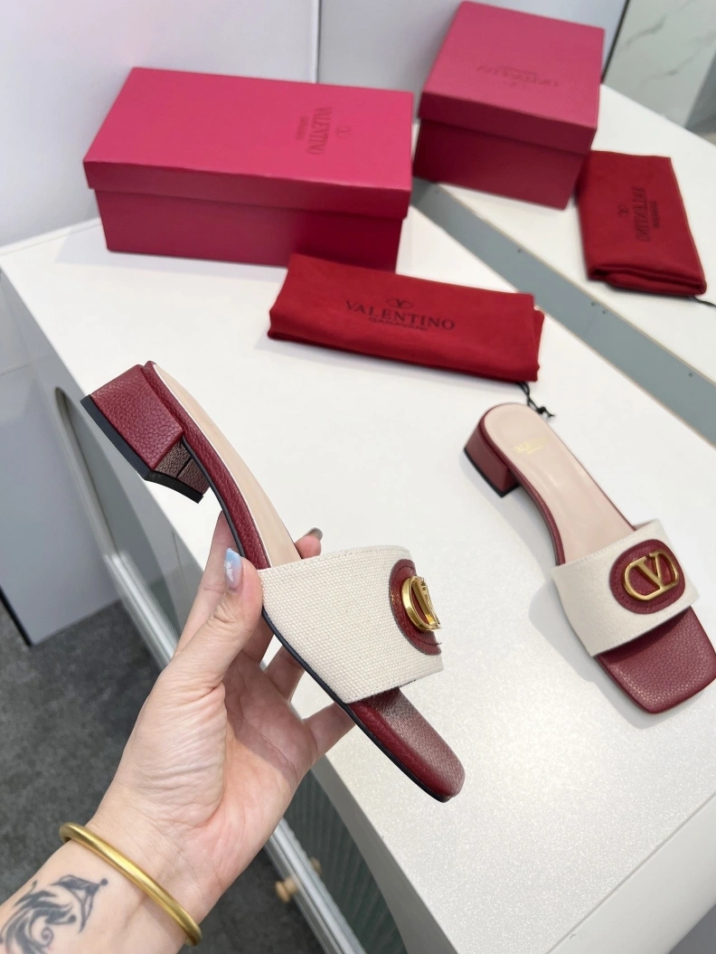 Comfortable Vxlxntino Sandals 228837