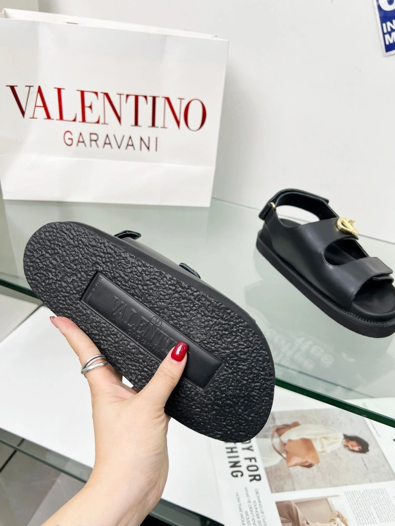 NewStyle Vxlxntino Sandals 228842
