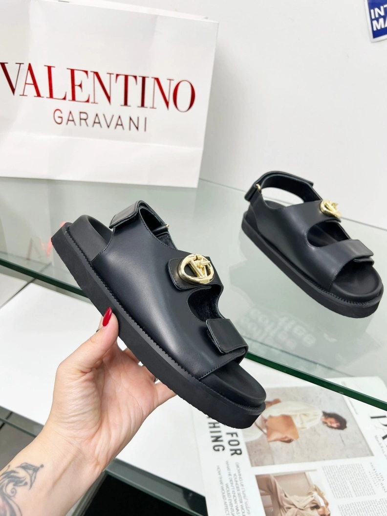 NewStyle Vxlxntino Sandals 228842