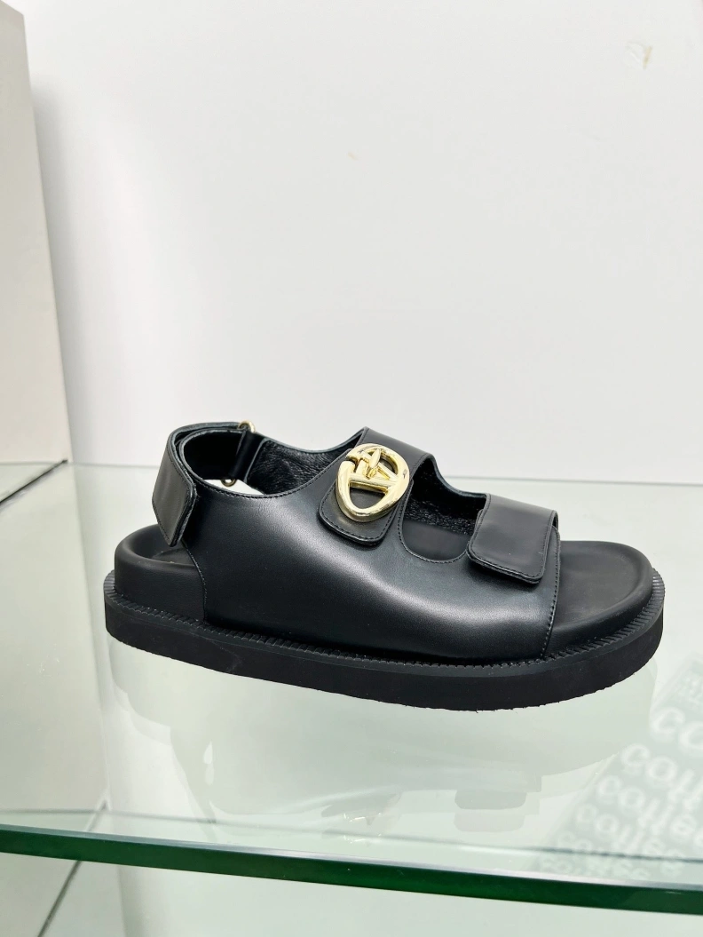 NewStyle Vxlxntino Sandals 228842