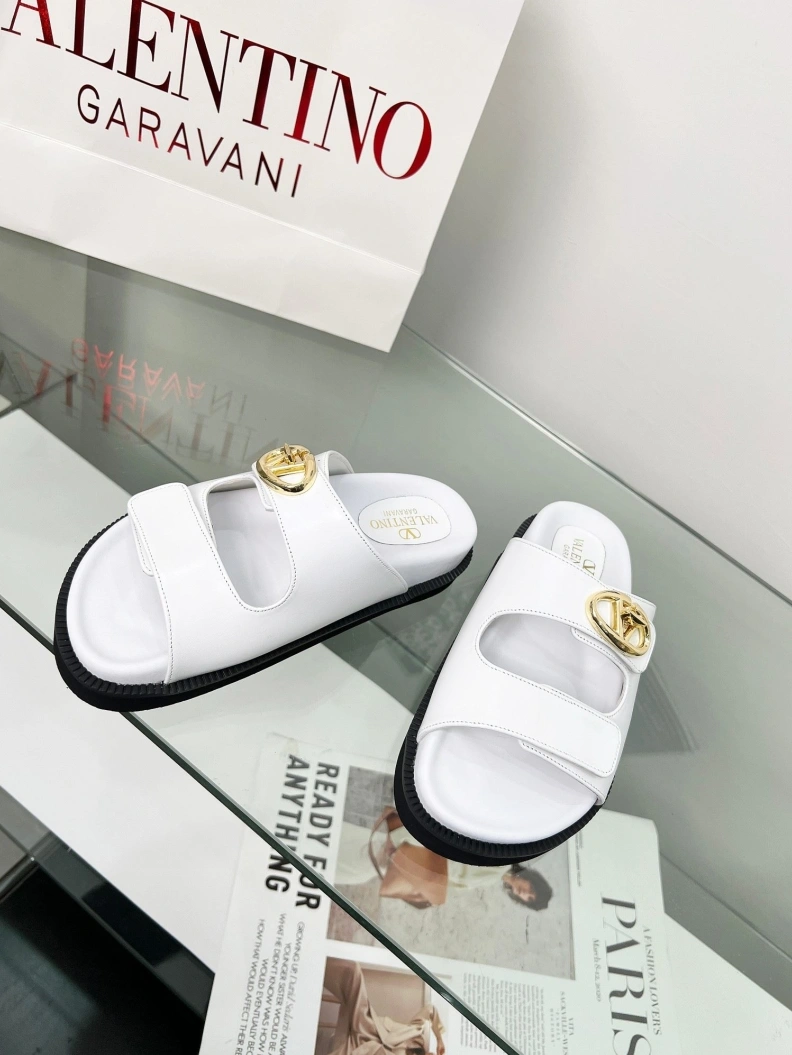 Bold Vxlxntino Sandals 228833
