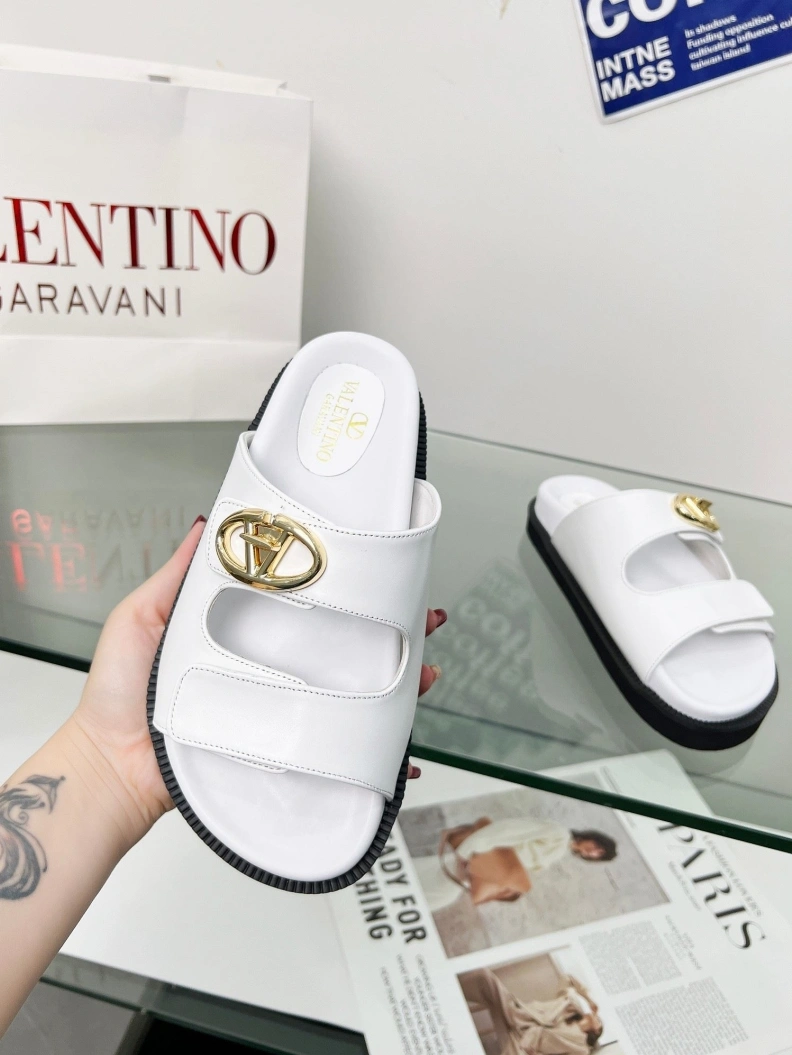 Bold Vxlxntino Sandals 228833