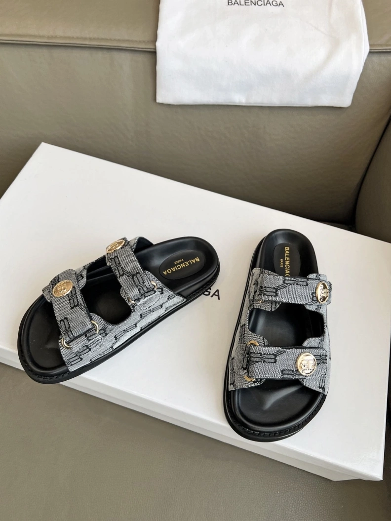 Bxlxnciaga Sandals Timeless 109256