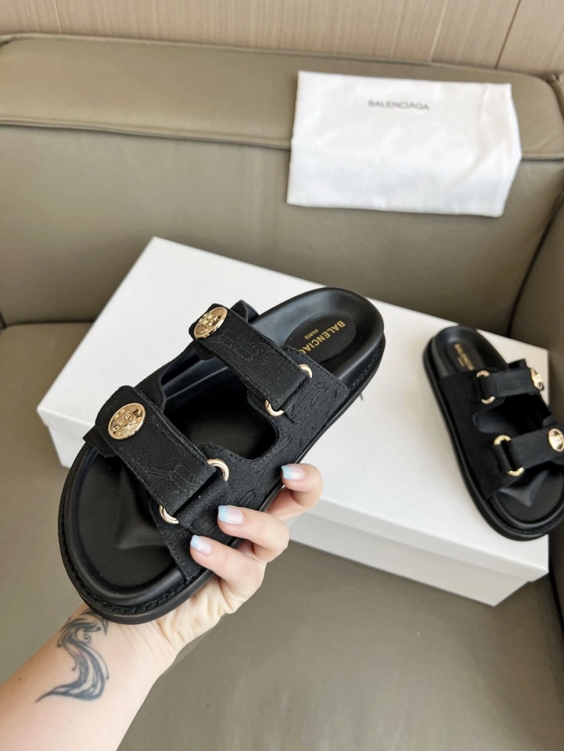 Bxlxnciaga Sandals Resilient 109255