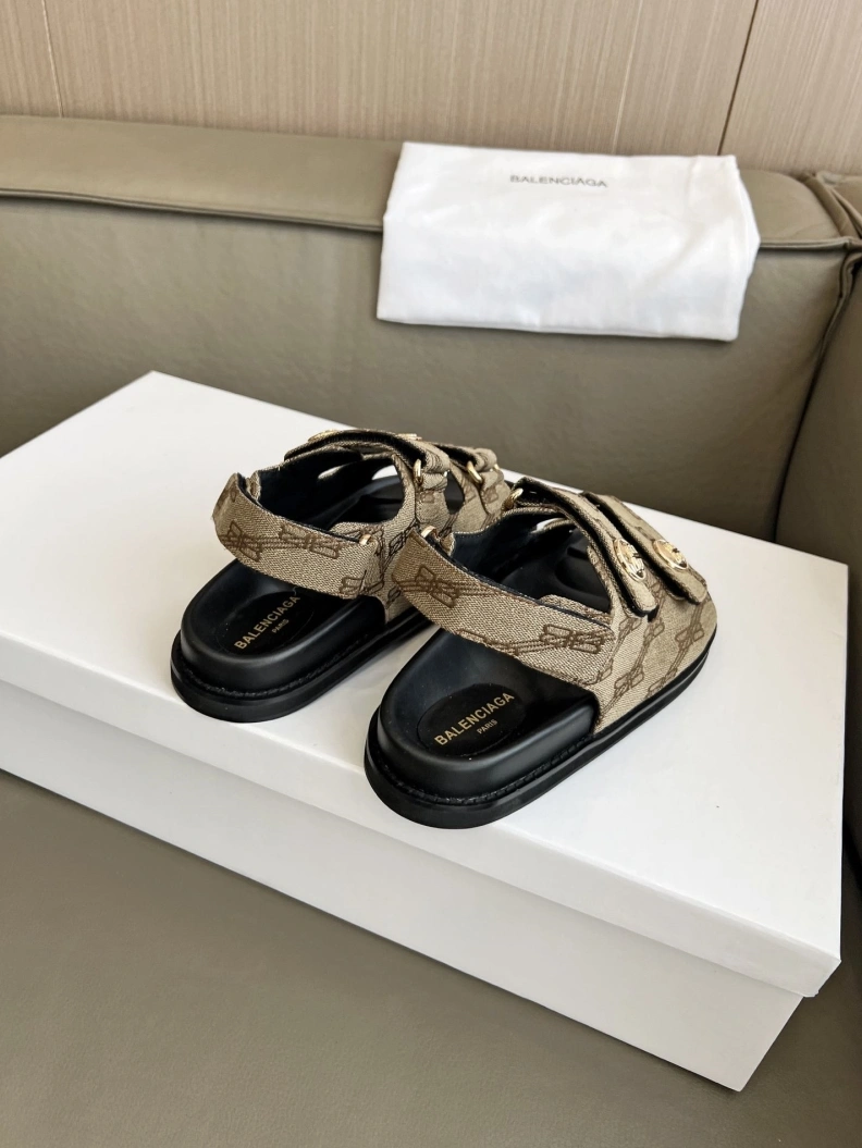 Sleek Bxlxnciaga Sandals 109267