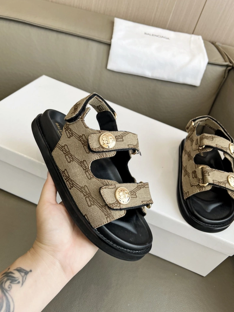 Sleek Bxlxnciaga Sandals 109267