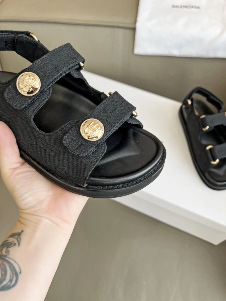 Bxlxnciaga Sandals Soft 109253