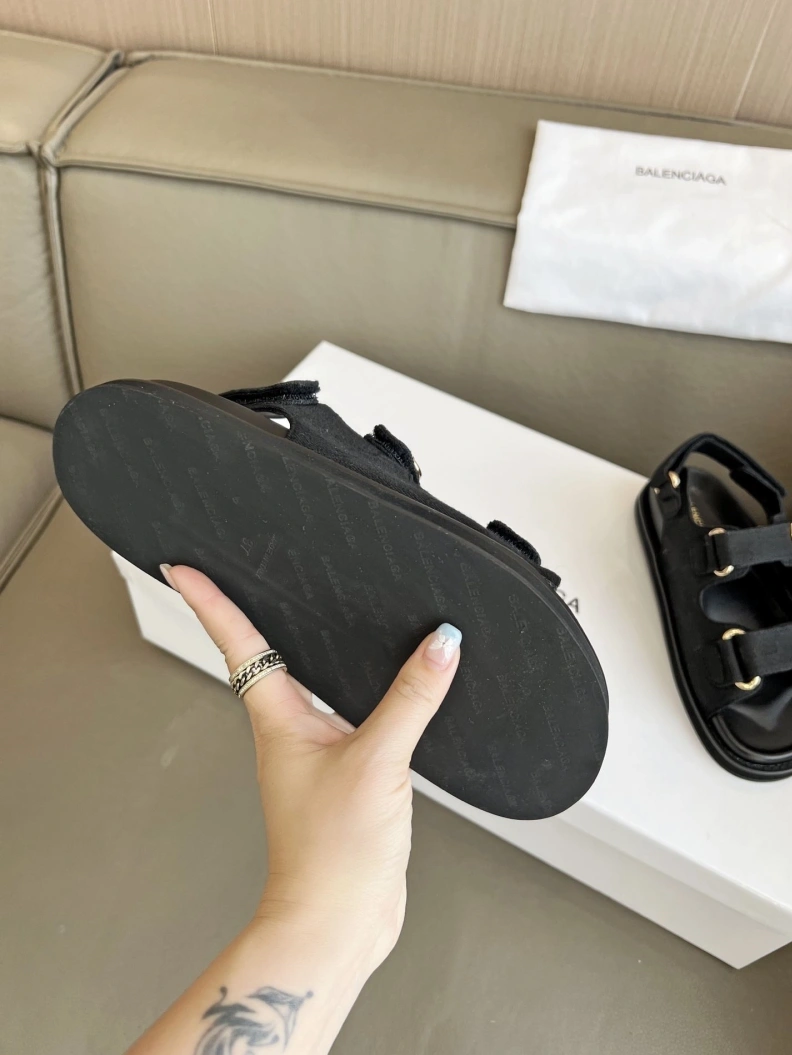 Bxlxnciaga Sandals Soft 109253